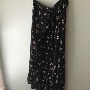 American Eagle tiered maxi skirt